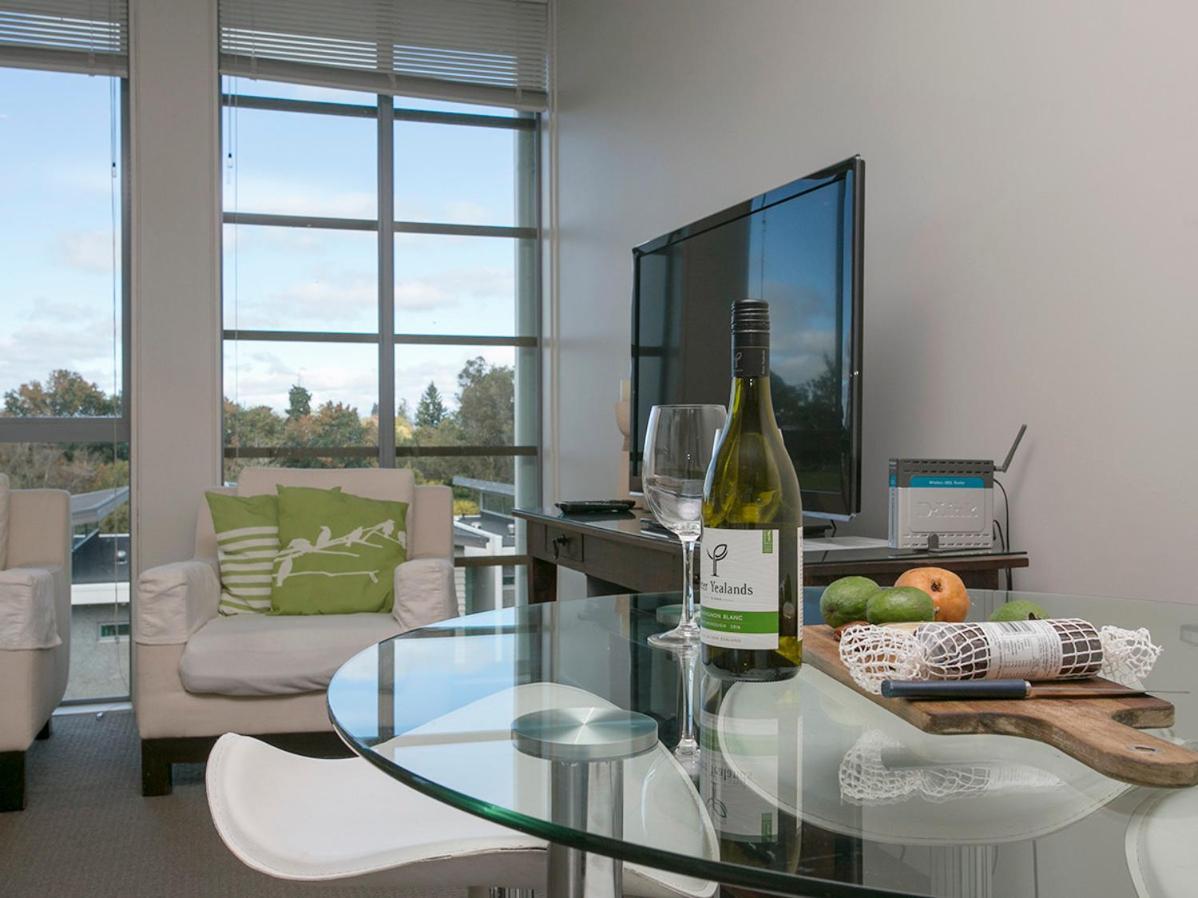Marinaside Villa - Taupo Holiday Apartment Екстер'єр фото