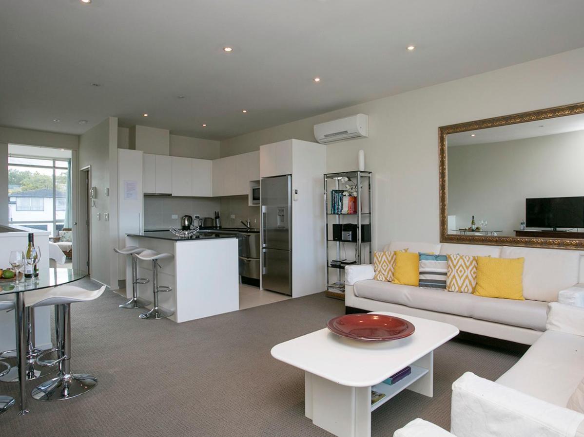 Marinaside Villa - Taupo Holiday Apartment Екстер'єр фото